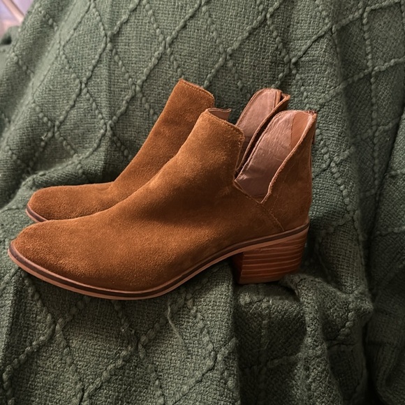 Tan Leather Steve Madden Booties - Size 6.5 - Picture 3 of 12